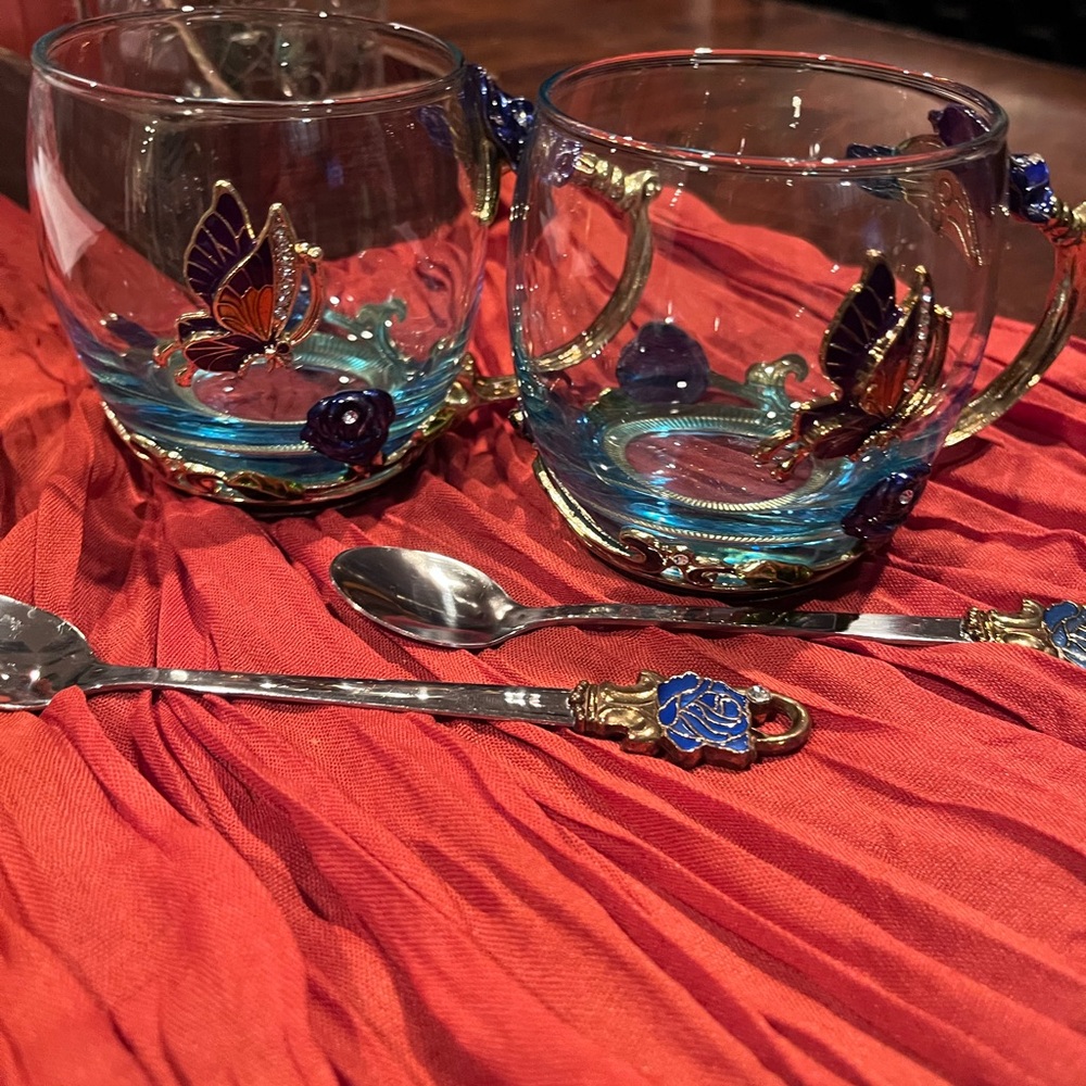 ARC of France Glass Tea Set with Butterfly Design Set of 2 - Picture 1 of 13